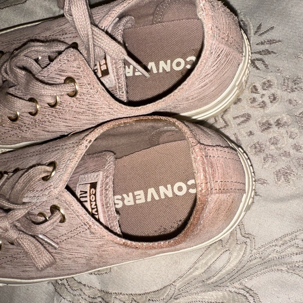 Converse Women's rose gold pink low-top Sneakers size 7 - Picture 4 of 12